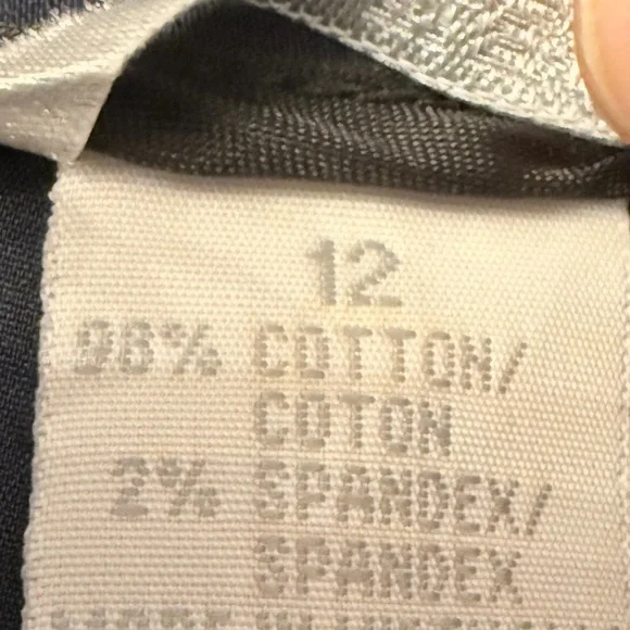 IZOD Embroidered Navy Golf Skirt EUC. Size 12 Q - Picture 3 of 7